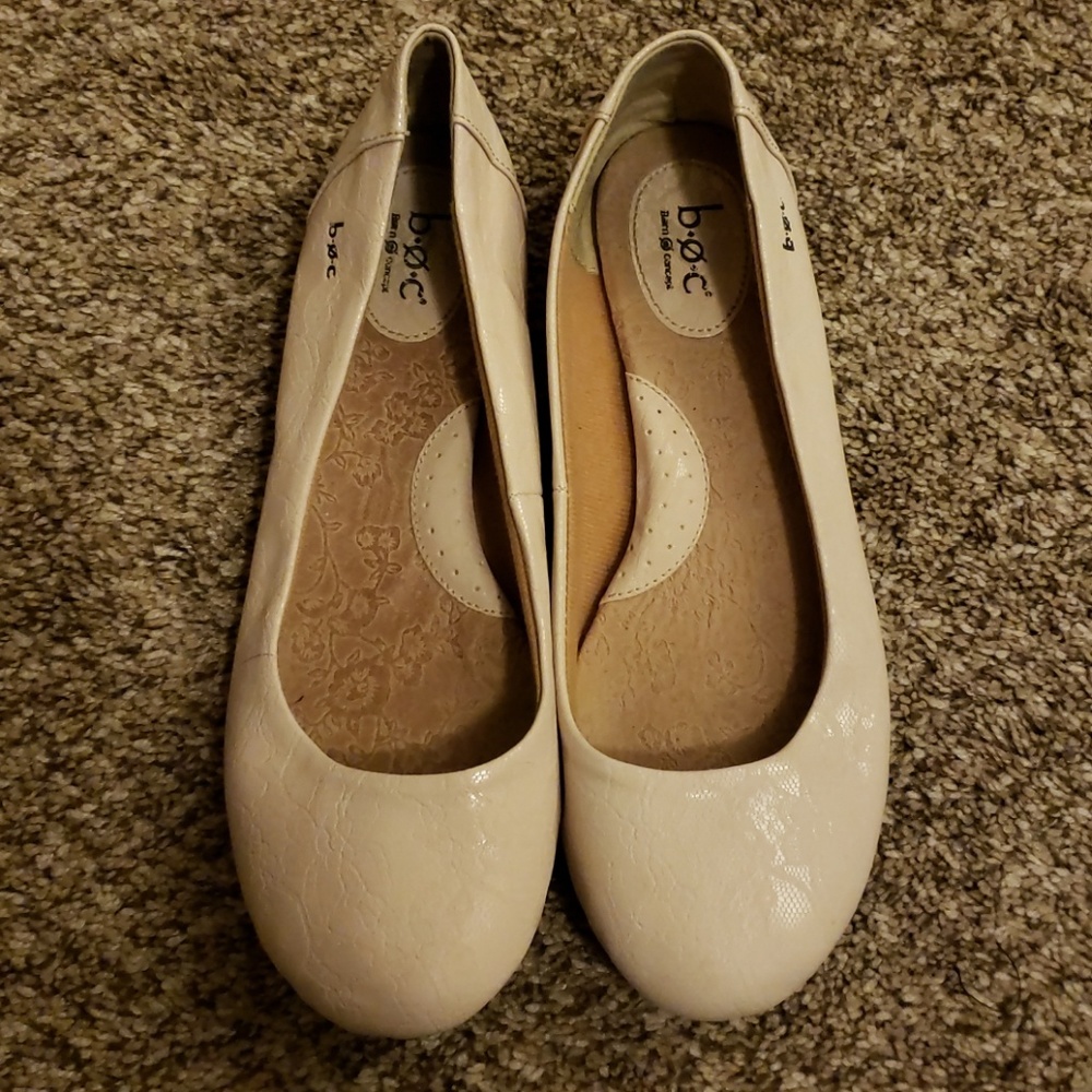 Cream Flats 8.5